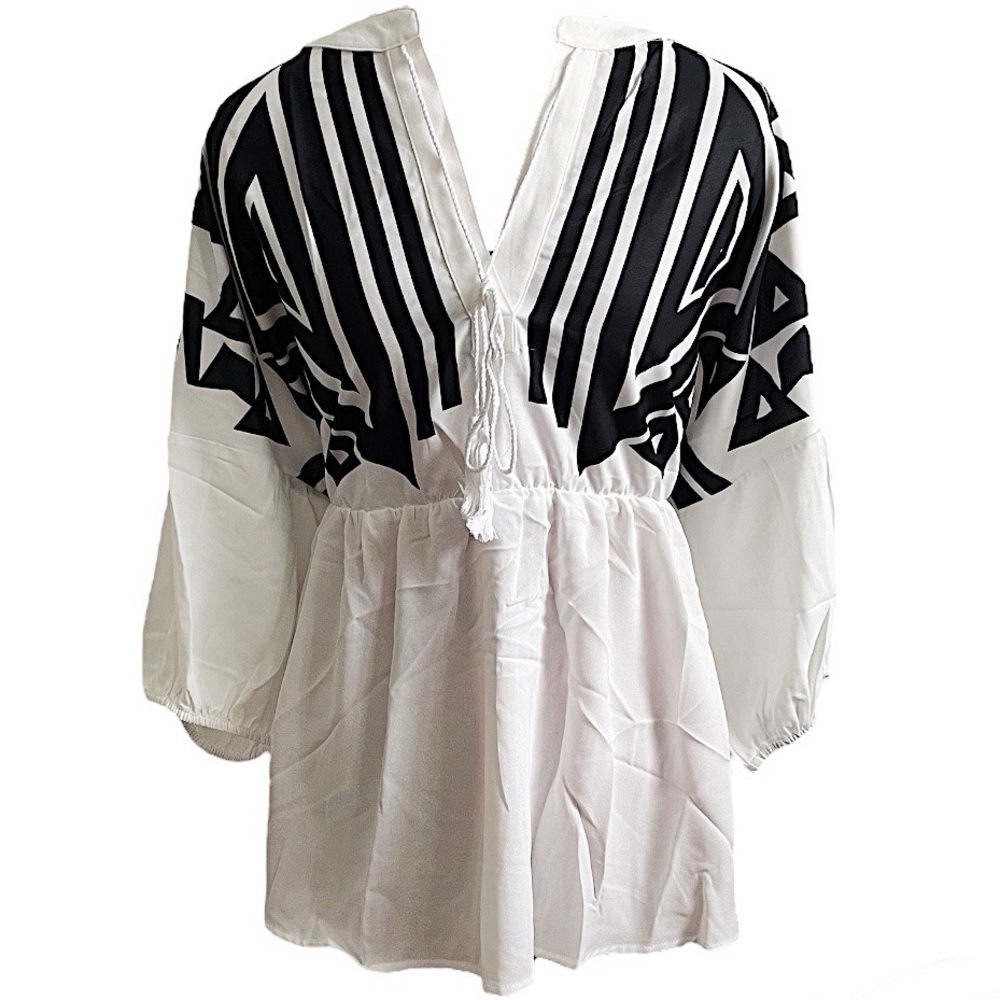 NWT BloomChic Geometric Print Notched Ties Tassels Elastic Cuffs Blouse
